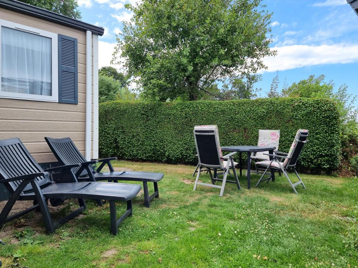 Prachtig Chalet Ok50 D12 Op Familiecamping 오스트카펠 외부 사진