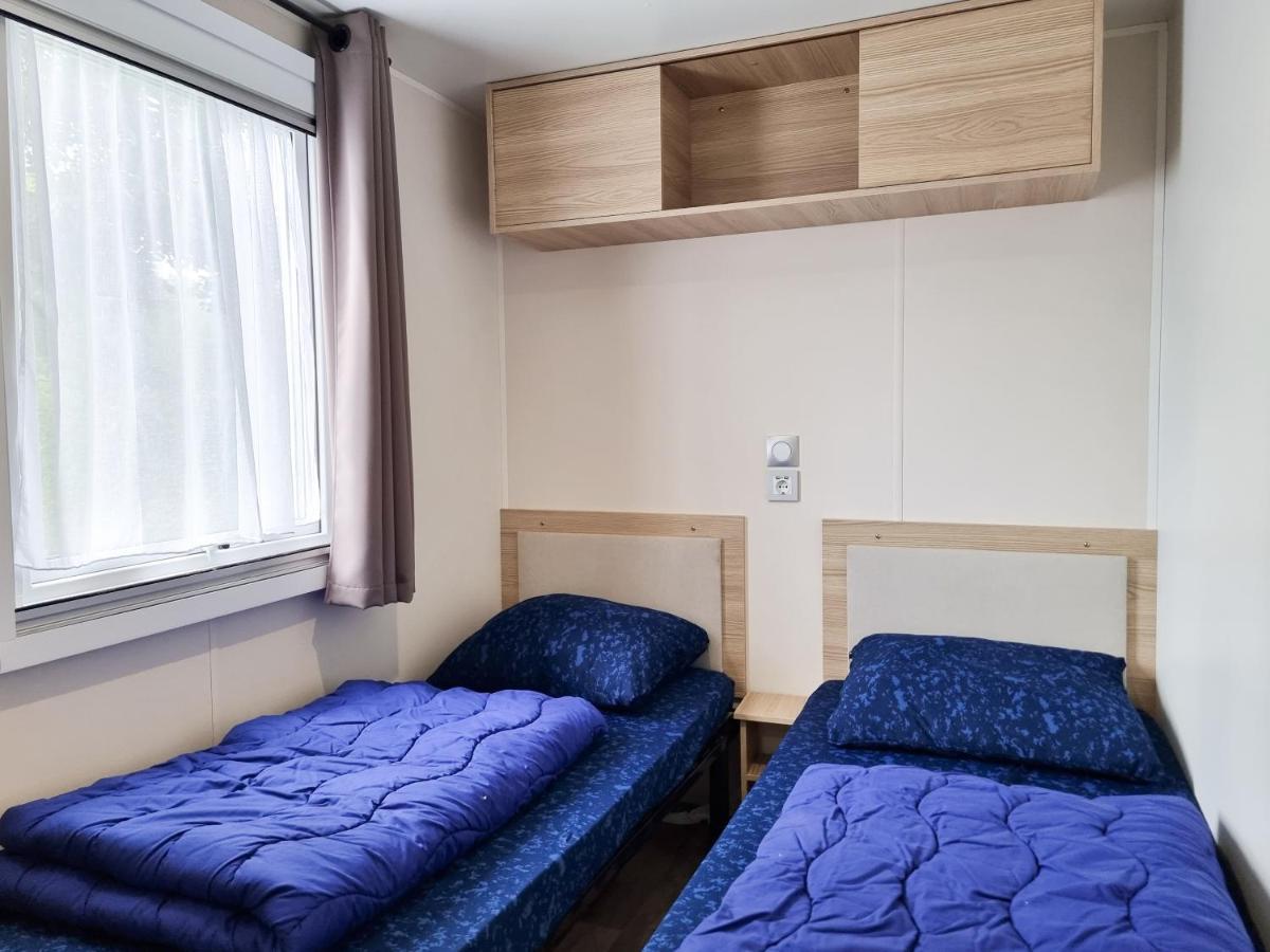 Prachtig Chalet Ok50 D12 Op Familiecamping 오스트카펠 외부 사진