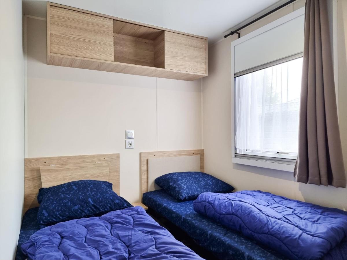 Prachtig Chalet Ok50 D12 Op Familiecamping 오스트카펠 외부 사진