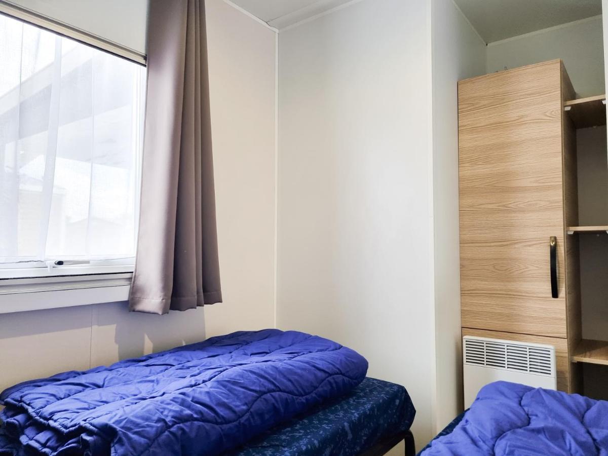 Prachtig Chalet Ok50 D12 Op Familiecamping 오스트카펠 외부 사진